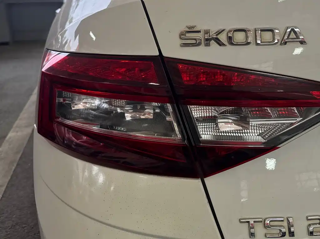 Skoda Octavia — миниатюра 6