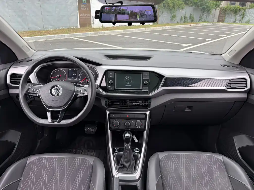 Volkswagen T-Cross — миниатюра 9