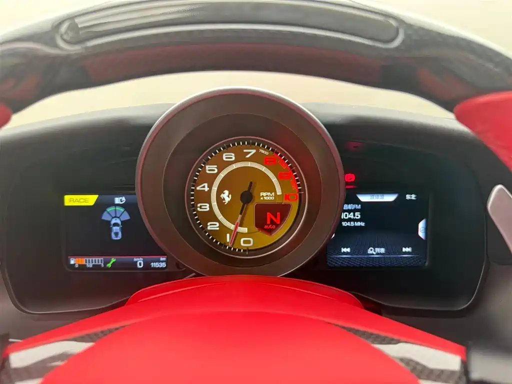 Ferrari F8 Tributo 3.9T V8, фото 6