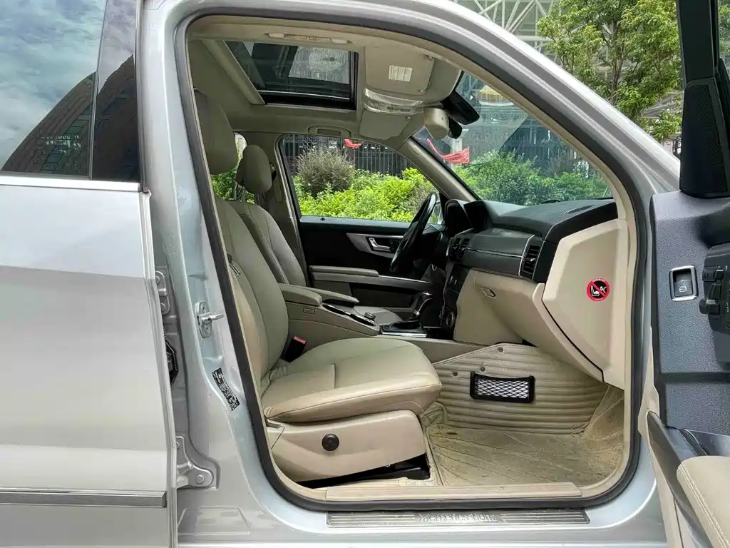 Mercedes-Benz GLK-Class (Import) — миниатюра 11