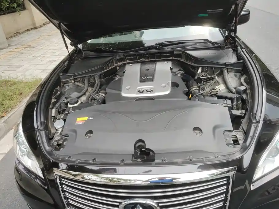 Infiniti Q70 — миниатюра 10
