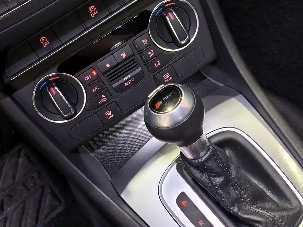 Audi Q3 — миниатюра 10
