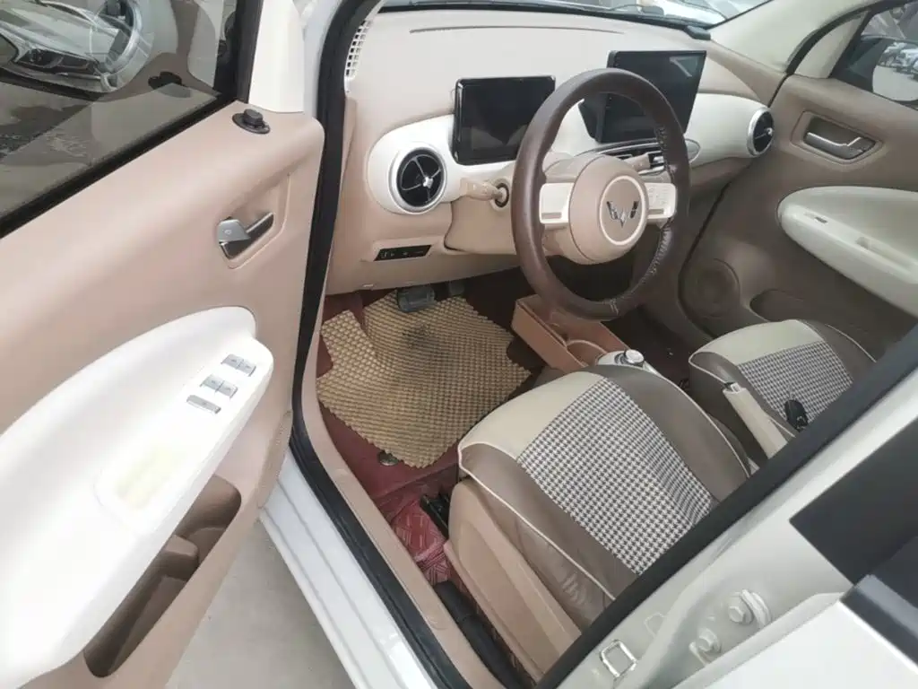 Wuling MINIEV — миниатюра 16