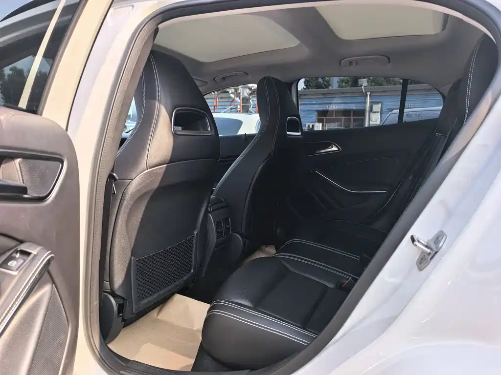 Mercedes-Benz GLA — миниатюра 5