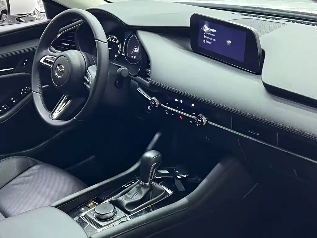 Mazda 3 Axela — миниатюра 21