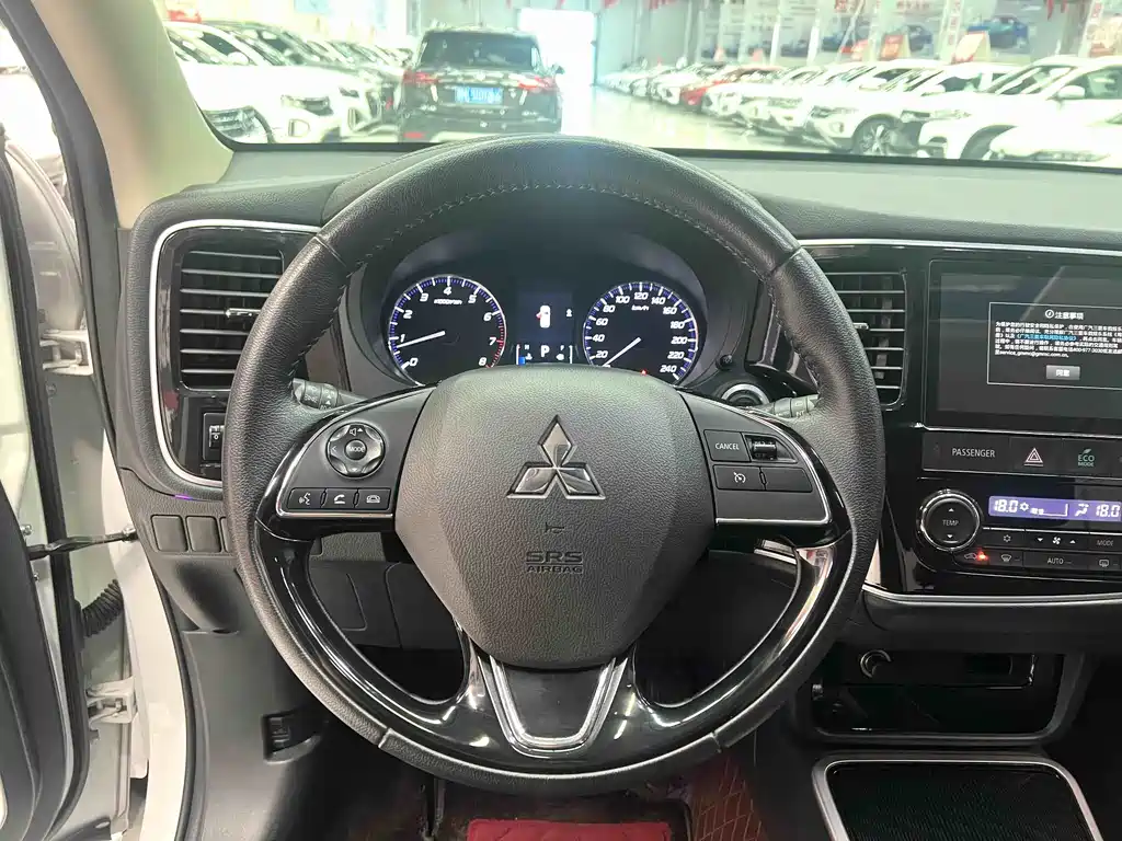 Mitsubishi Outlander 2021 2.0L Enjoy 5 мест