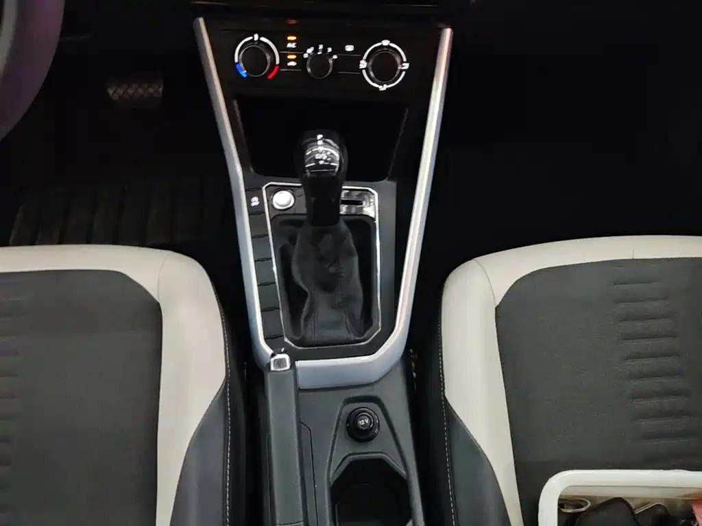 Volkswagen Polo — миниатюра 14