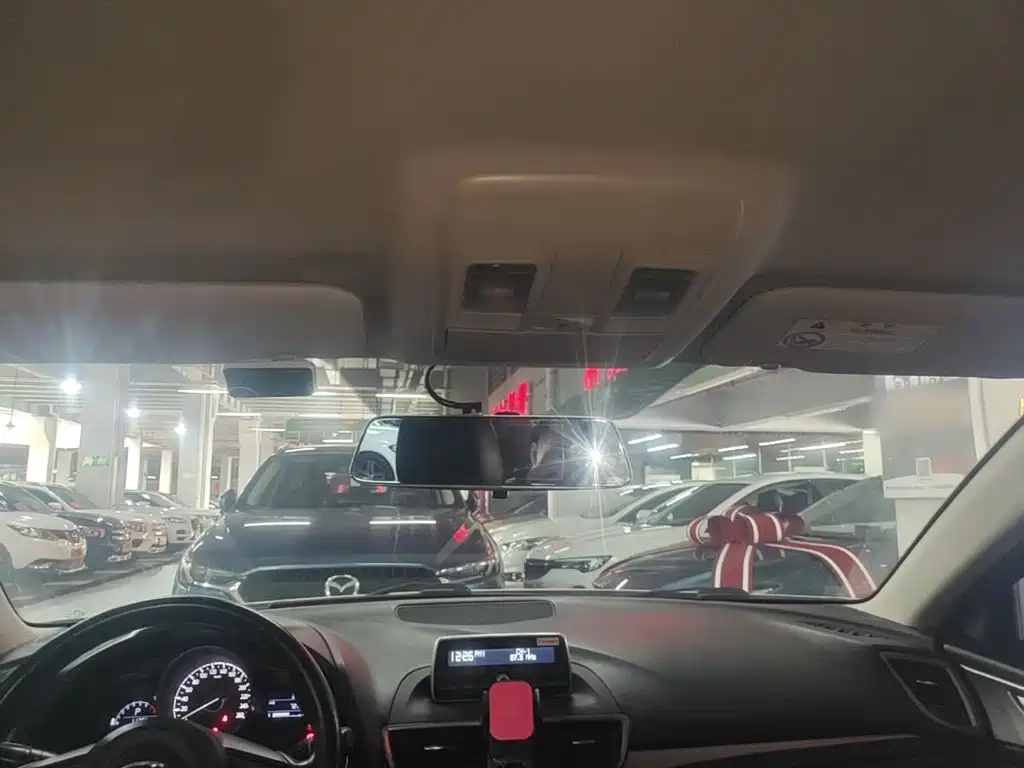 Mazda 3 Axela — миниатюра 18