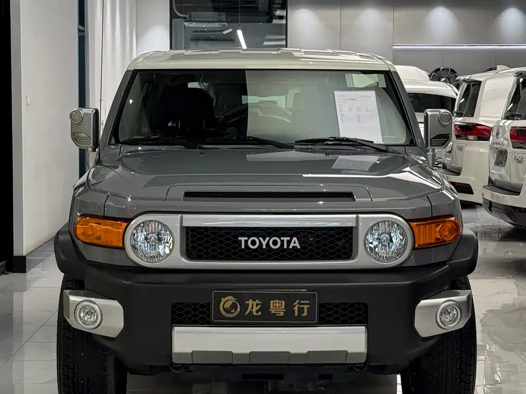 Toyota FJ Cruiser FJ 2023 4.0L