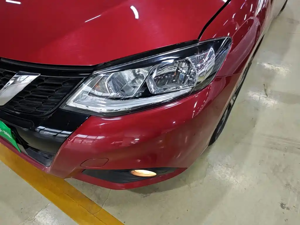 Nissan Tiida — миниатюра 24