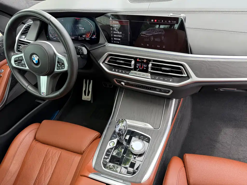 BMW X7 2022 xDrive40i Premium M Sport