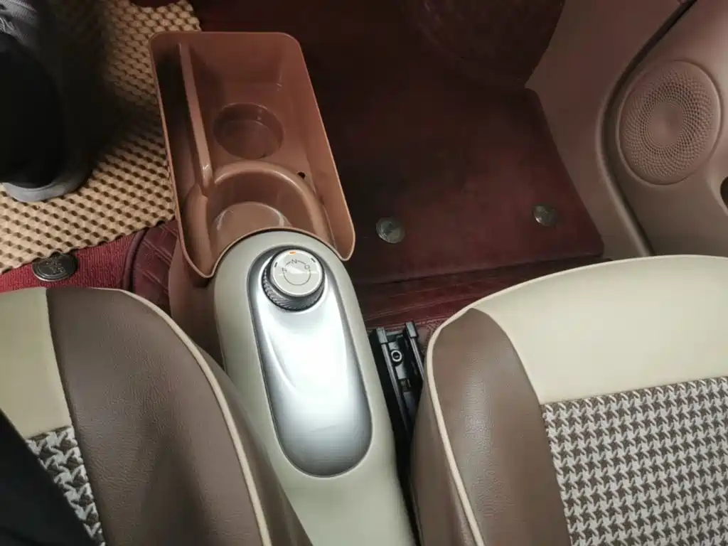 Wuling MINIEV — миниатюра 14