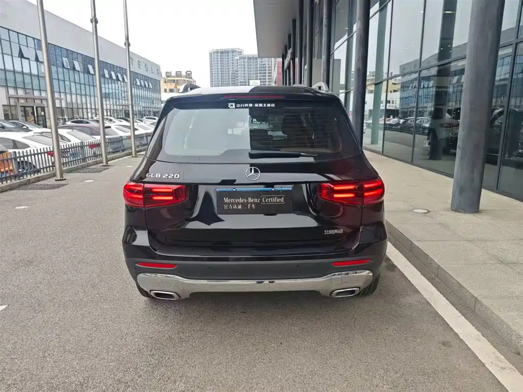 Mercedes-Benz GLB — миниатюра 6