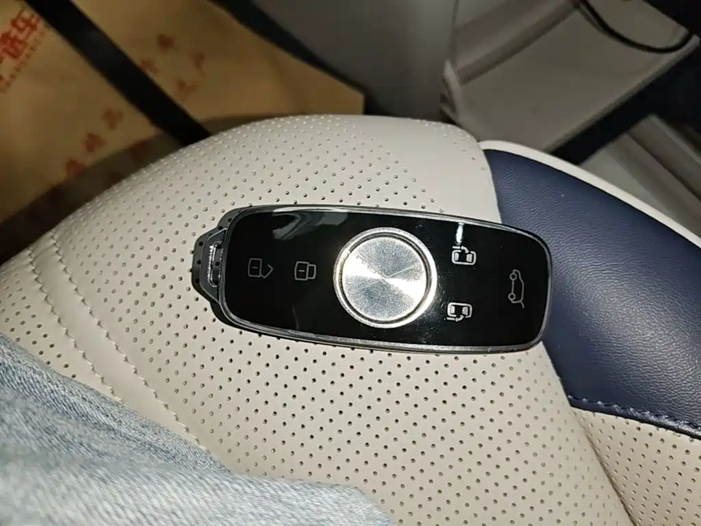 Roewe iMAX8 — миниатюра 9