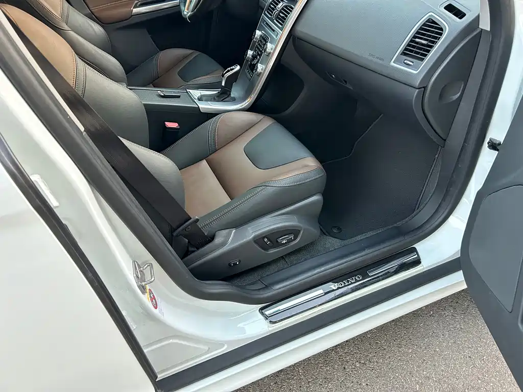 Volvo XC60 — миниатюра 19