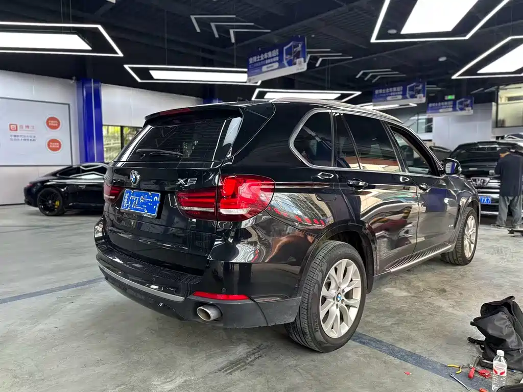 BMW X5 (Import) — миниатюра 5