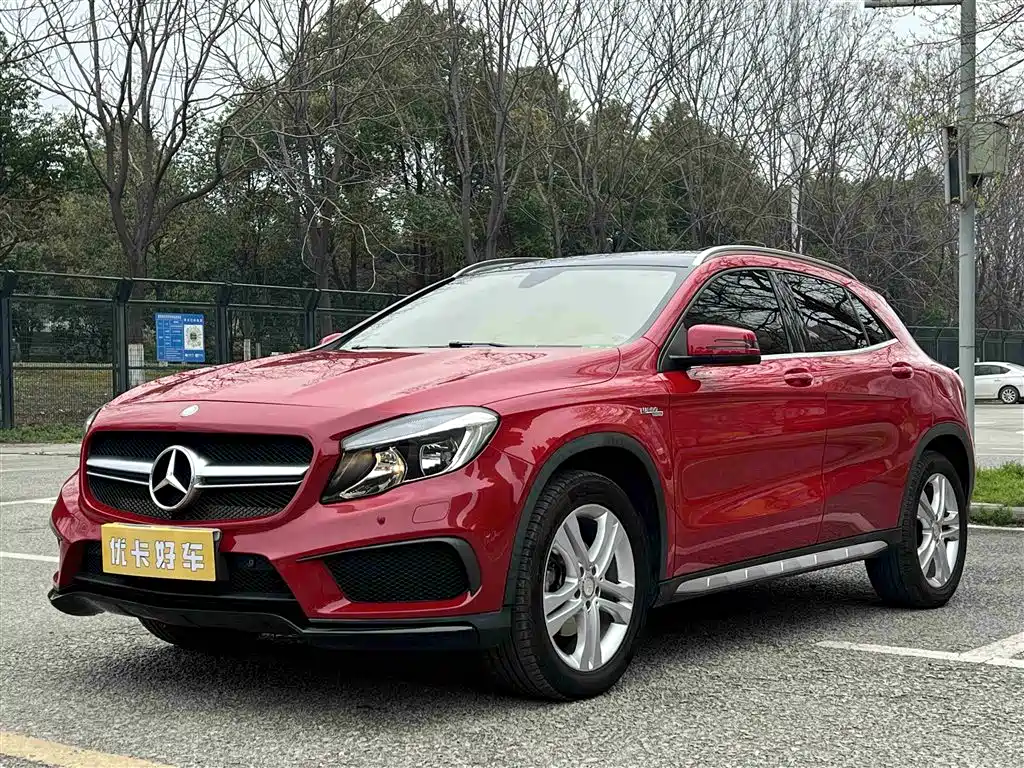 Mercedes-Benz GLA 2016