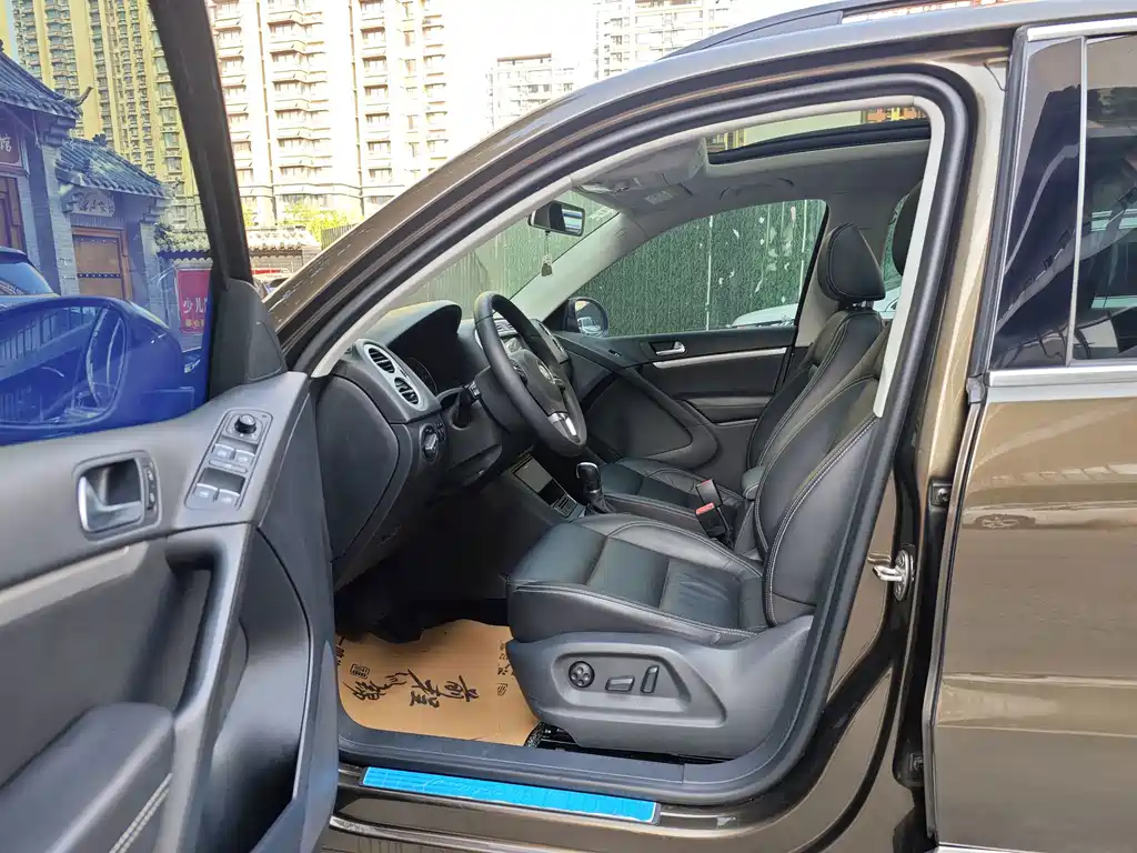 Volkswagen Tiguan — миниатюра 11