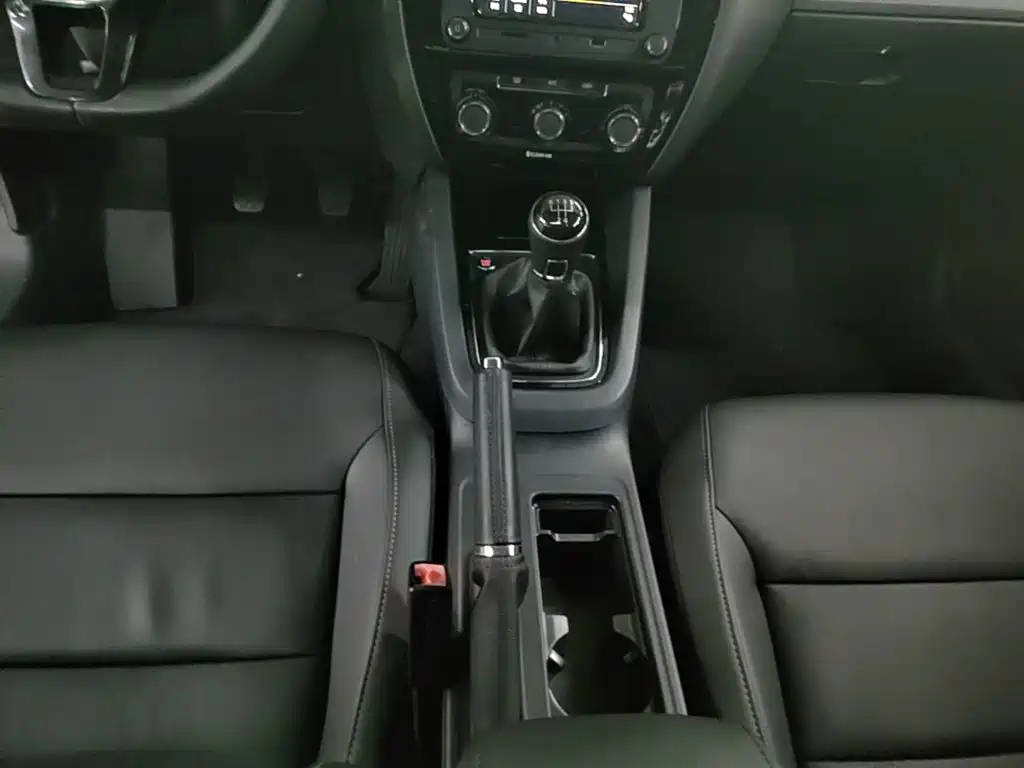 Volkswagen Sagitar — миниатюра 14