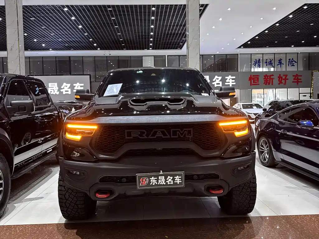Ram Trucks 2023 6.2T AT