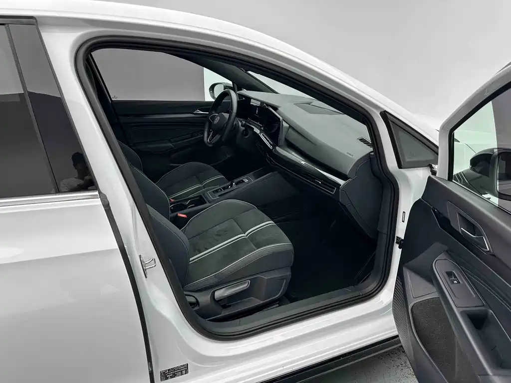 Volkswagen Golf — миниатюра 7