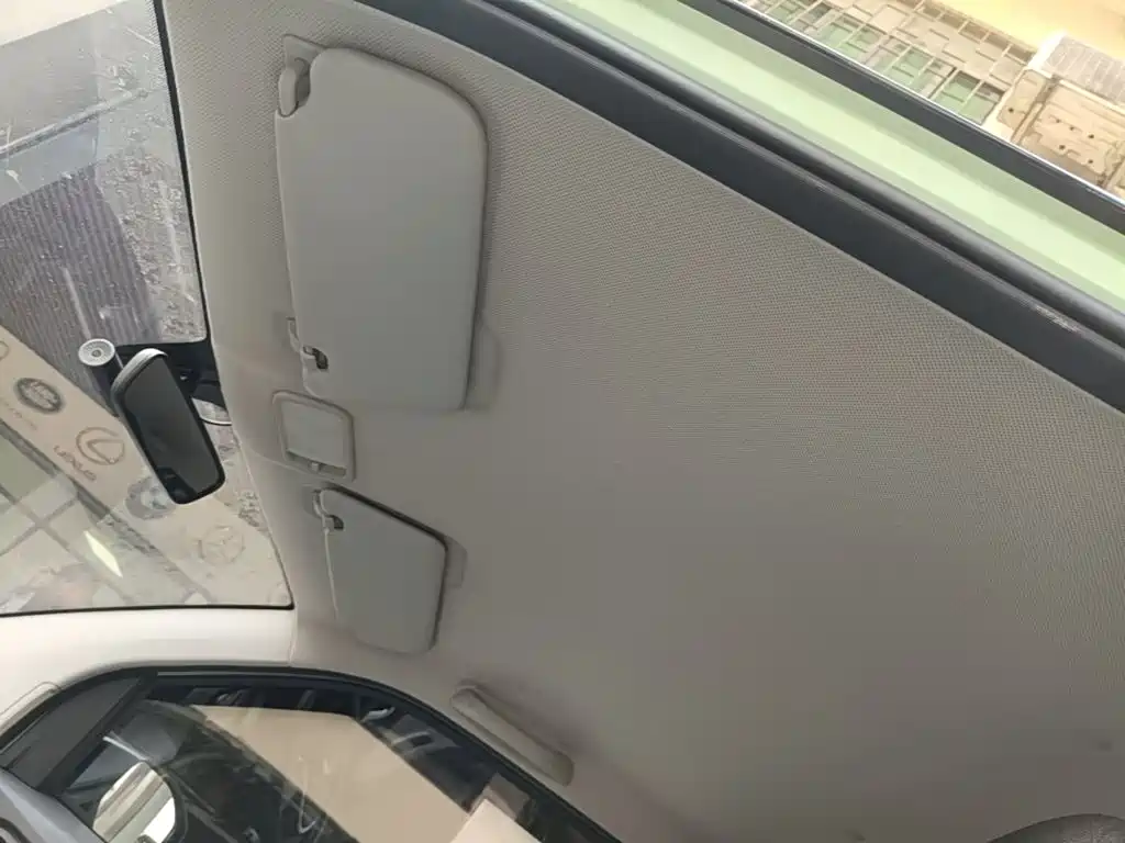 Wuling MINIEV — миниатюра 18
