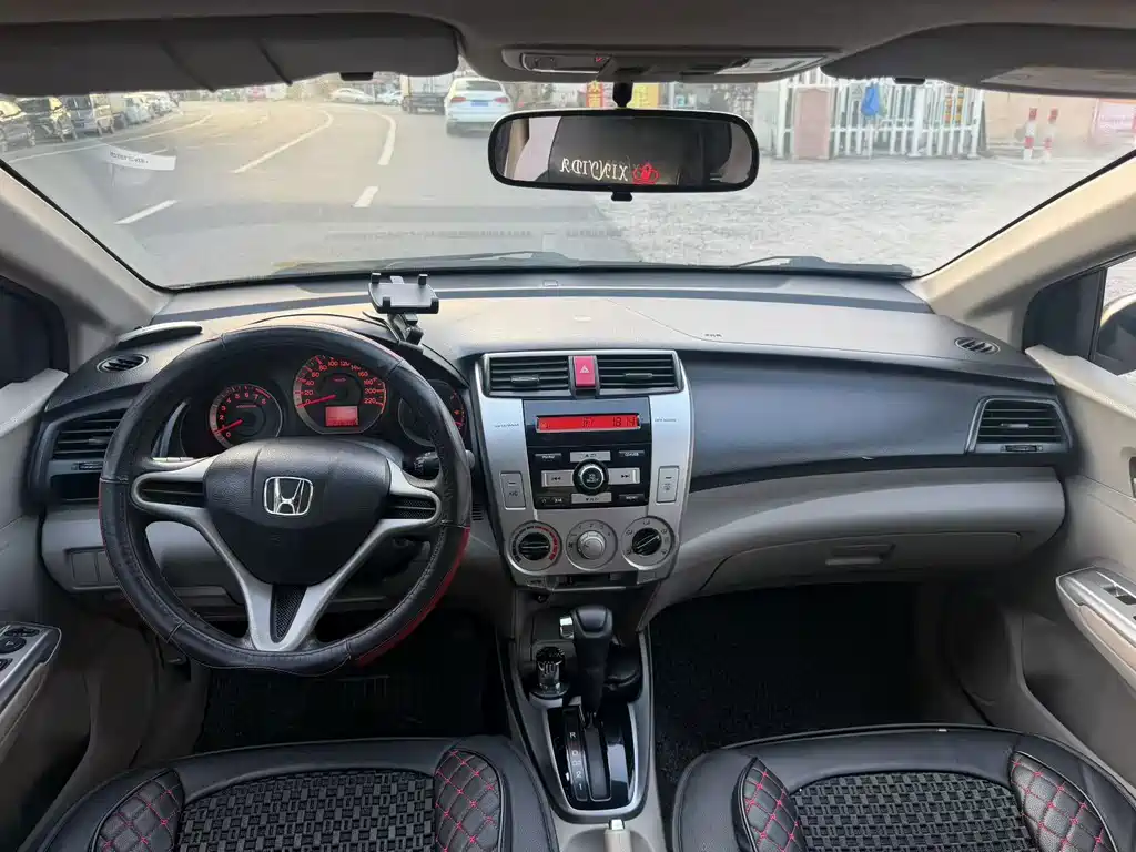 Honda City Classic — миниатюра 9