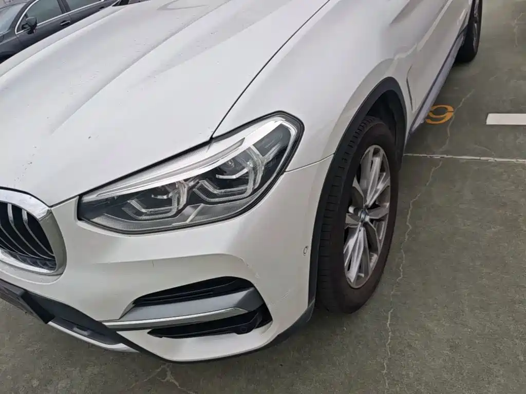 BMW X3 — миниатюра 24
