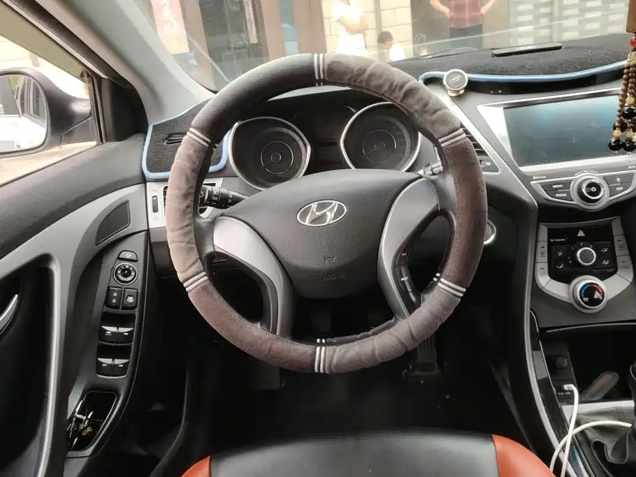 Hyundai Elantra Langdong — миниатюра 15