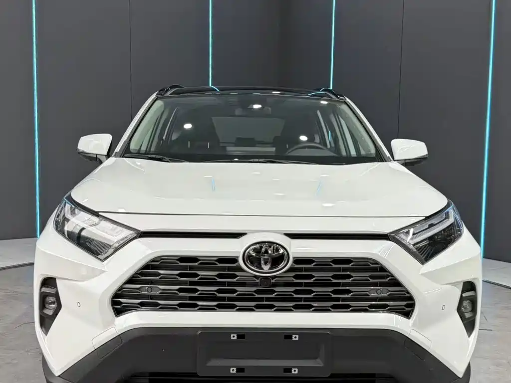 Toyota RAV4 — миниатюра 2