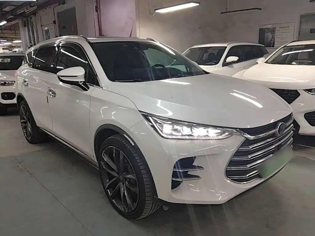 BYD Tang New Energy — миниатюра 4