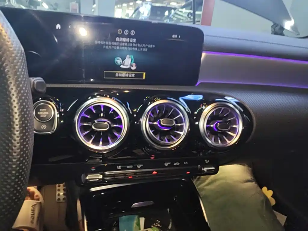 Mercedes-Benz CLA AMG — миниатюра 13