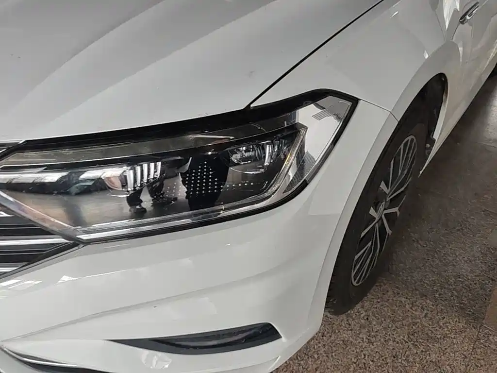 Volkswagen Sagitar — миниатюра 24