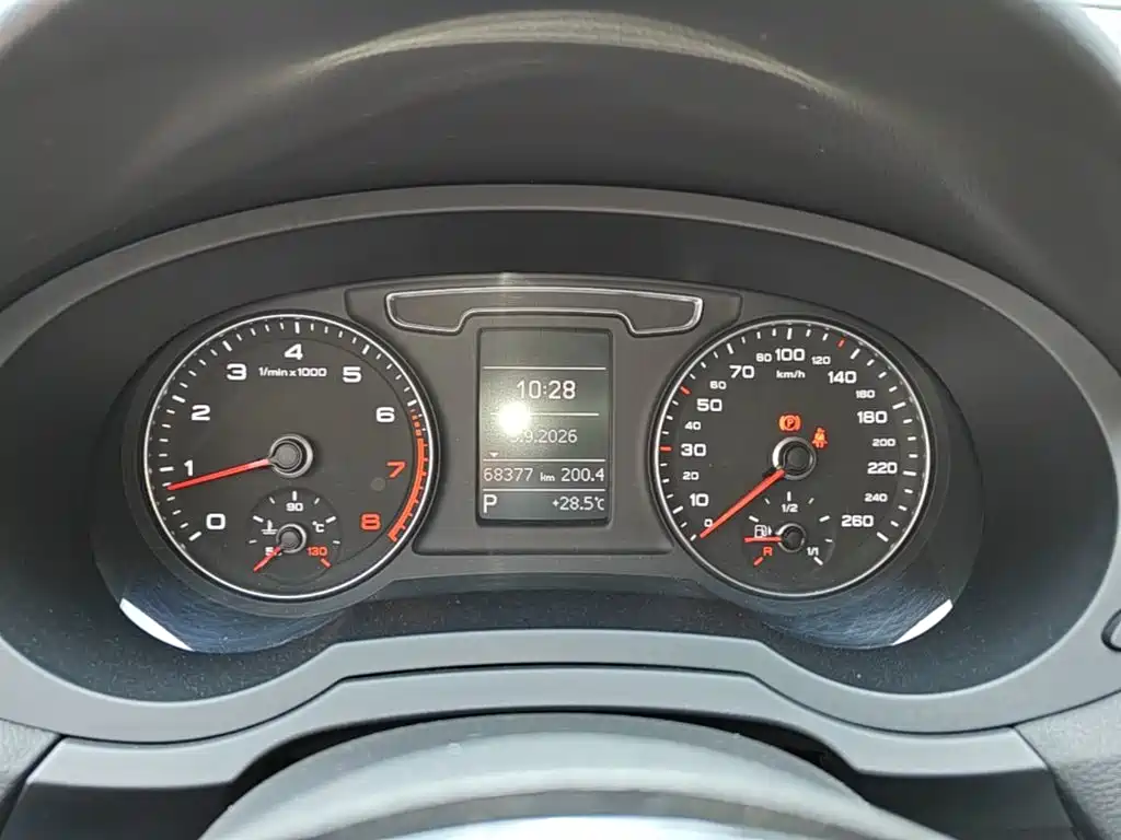 Audi Q3 — миниатюра 12