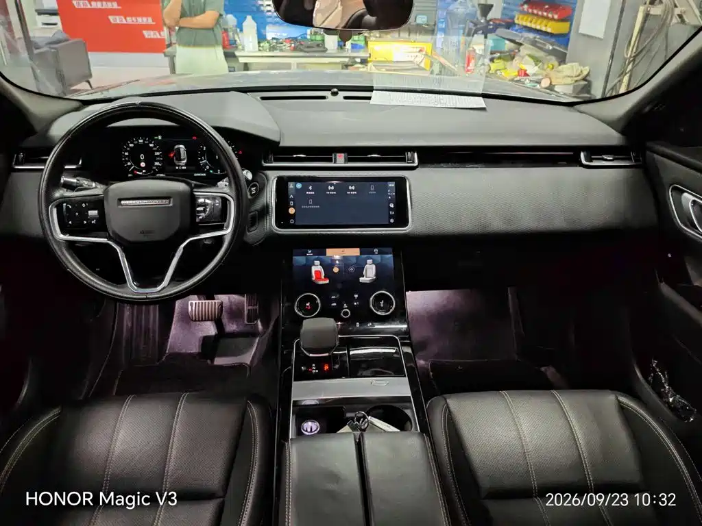 Land Rover Velar — миниатюра 10