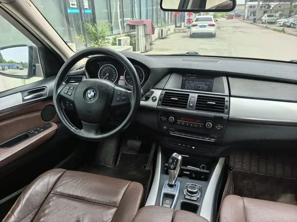 BMW X5 (Import) — миниатюра 11