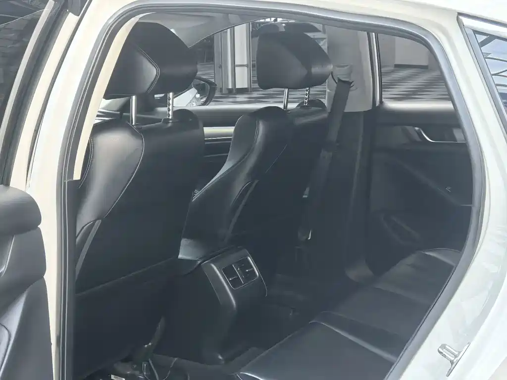 Honda Accord — миниатюра 8