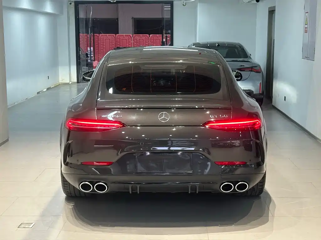 MERCEDES-BENZ AMG GT