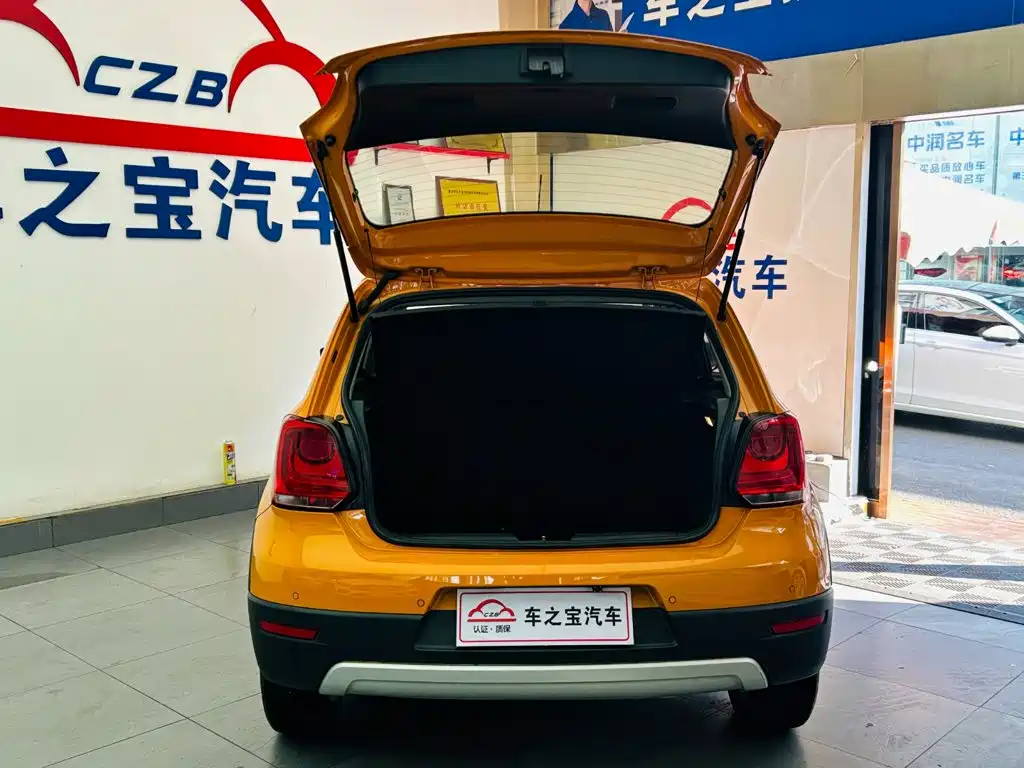 Volkswagen Polo — миниатюра 9