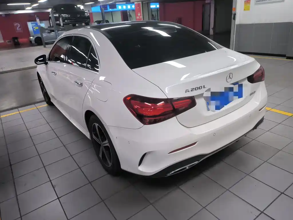 Mercedes-Benz A-Class A 2023 A 200 L Fashion