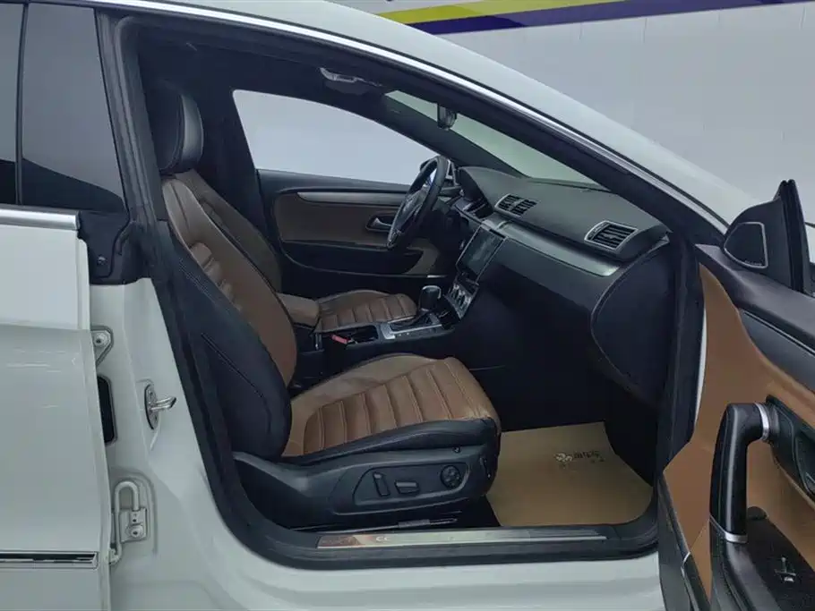 Volkswagen FAW - Passat CC CC 2016 2.0TSI