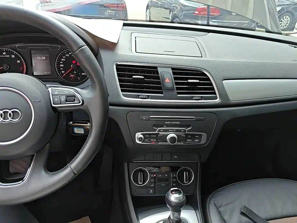 Audi Q3 — миниатюра 10