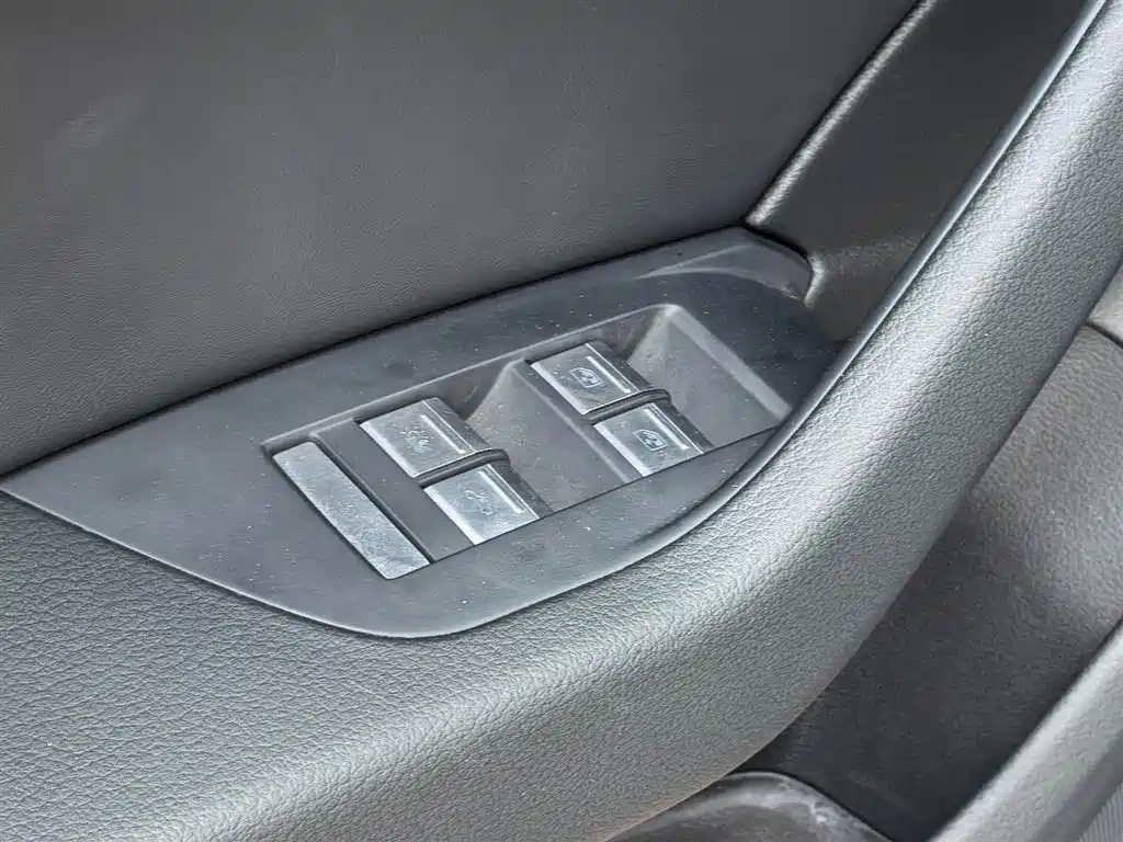 Audi A6L — миниатюра 16