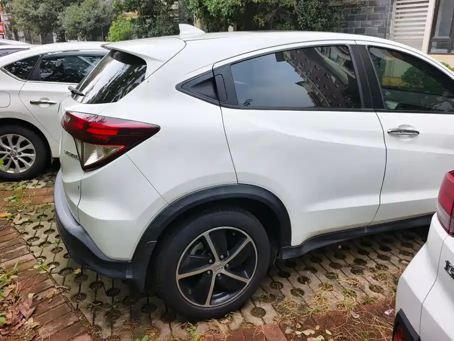 Honda Vezel — миниатюра 3