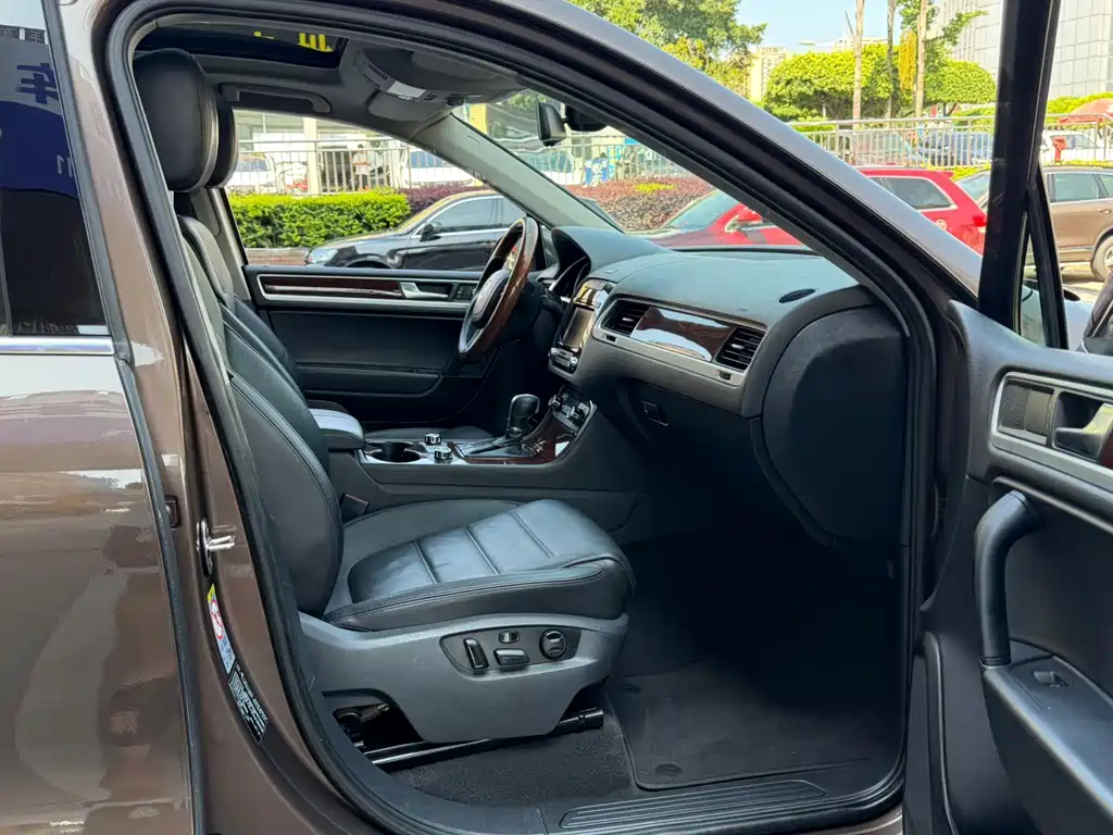 Volkswagen Touareg 2011 3.0TDI Comfort