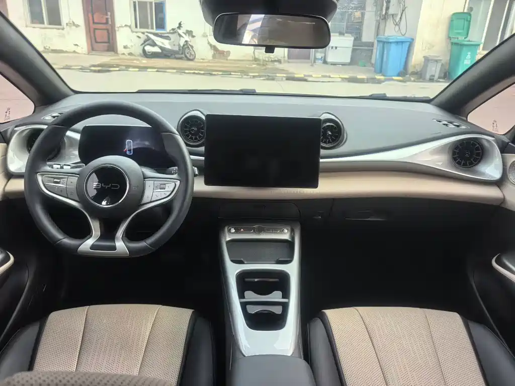BYD Dolphin — миниатюра 7