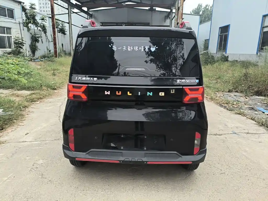 Wuling MINIEV — миниатюра 6