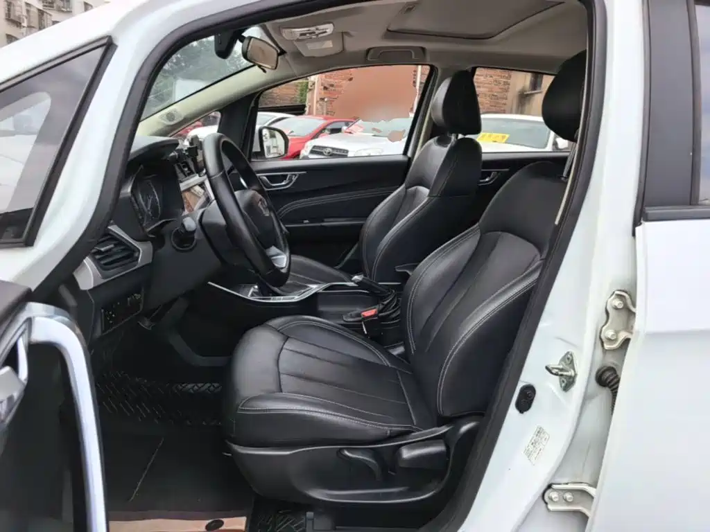Geely Vision X3 — миниатюра 15