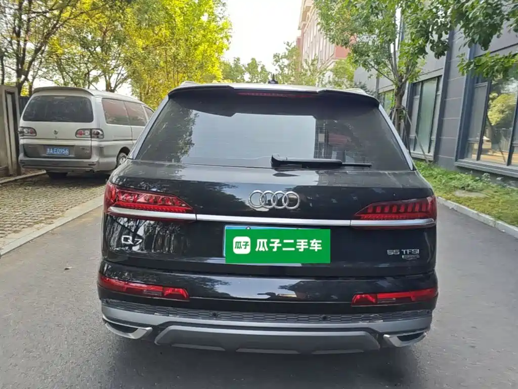 Audi Q7 — миниатюра 6