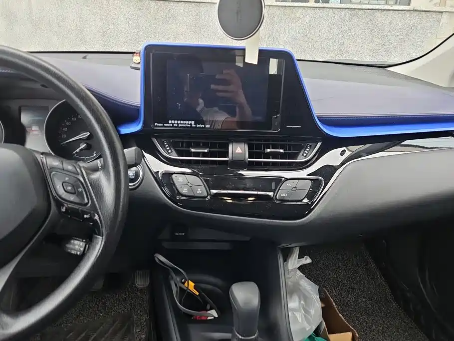 Toyota C-HR — миниатюра 13